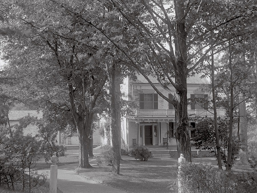 archival photo of Spear House circa 1900s–1920s