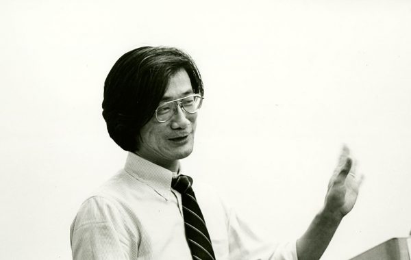 Professor Yoichi Aizawa lecturing