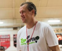 Jonathan Stone ’92 coaching on the basketball court